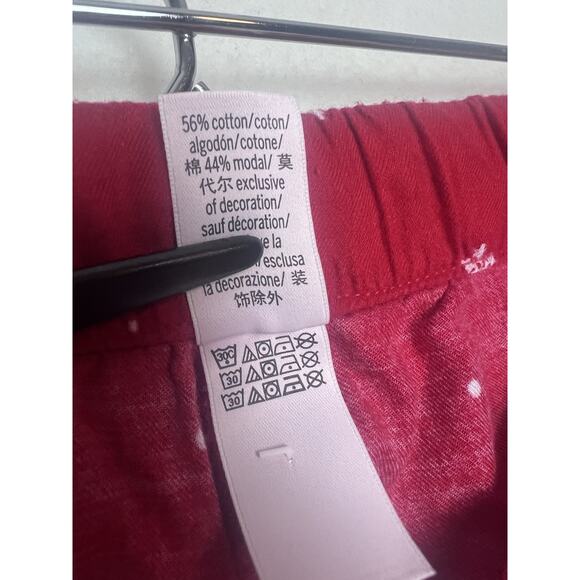 Victoria's Secret Short Sleeve Button Up Top and Shorts Size M Red w/Snowflakes - Picture 14 of 15